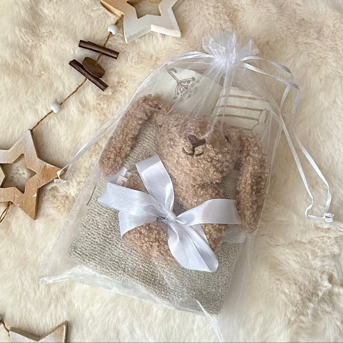 Baby Geschenk-Set mit Hasenrassel 🐰 personalisierbar