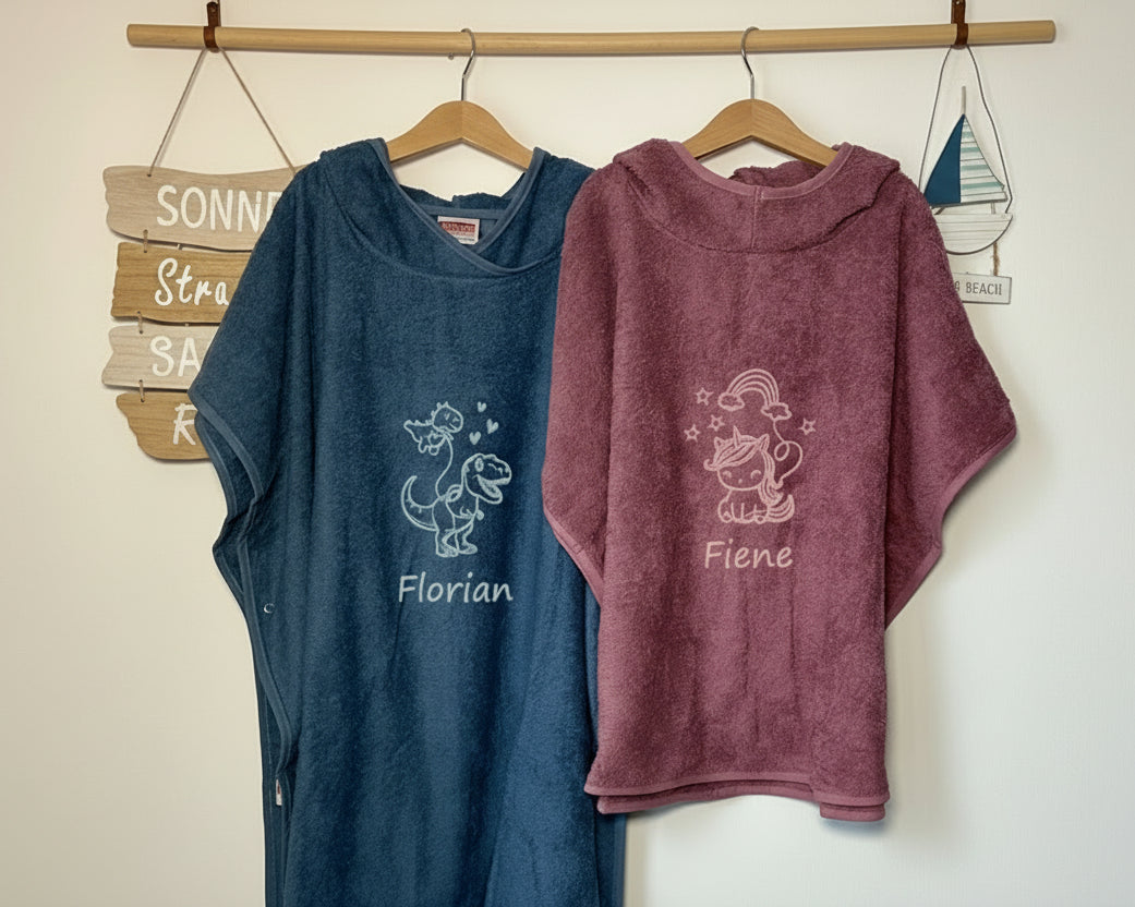 Badeponcho in 2 Größen personalisierbar mit Stickmotiv + Wunschname