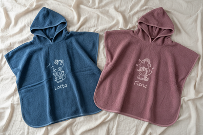 Badeponcho in 2 Größen personalisierbar mit Stickmotiv + Wunschname