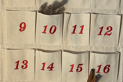 🐻‍❄️ Personalisierter Adventskalender Kinder bestickt mit Motiv Eisbär und WunschNamen