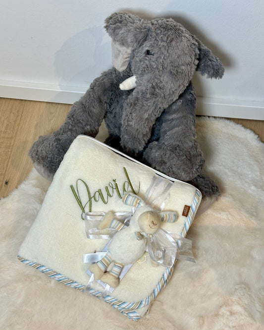 Kuscheldecke Schaf personalisiert