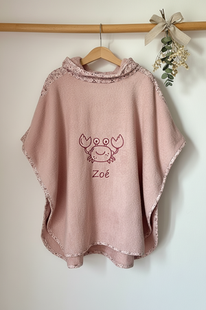 Badeponcho mit bedruckter Kapuze personalisierbar mit Stickmotiv + Wunschname