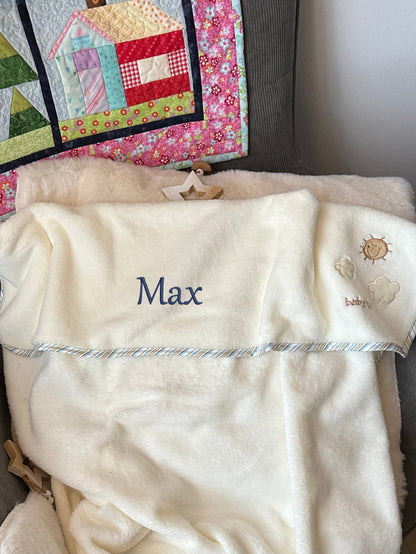 Kuscheldecke Schaf mit Namen